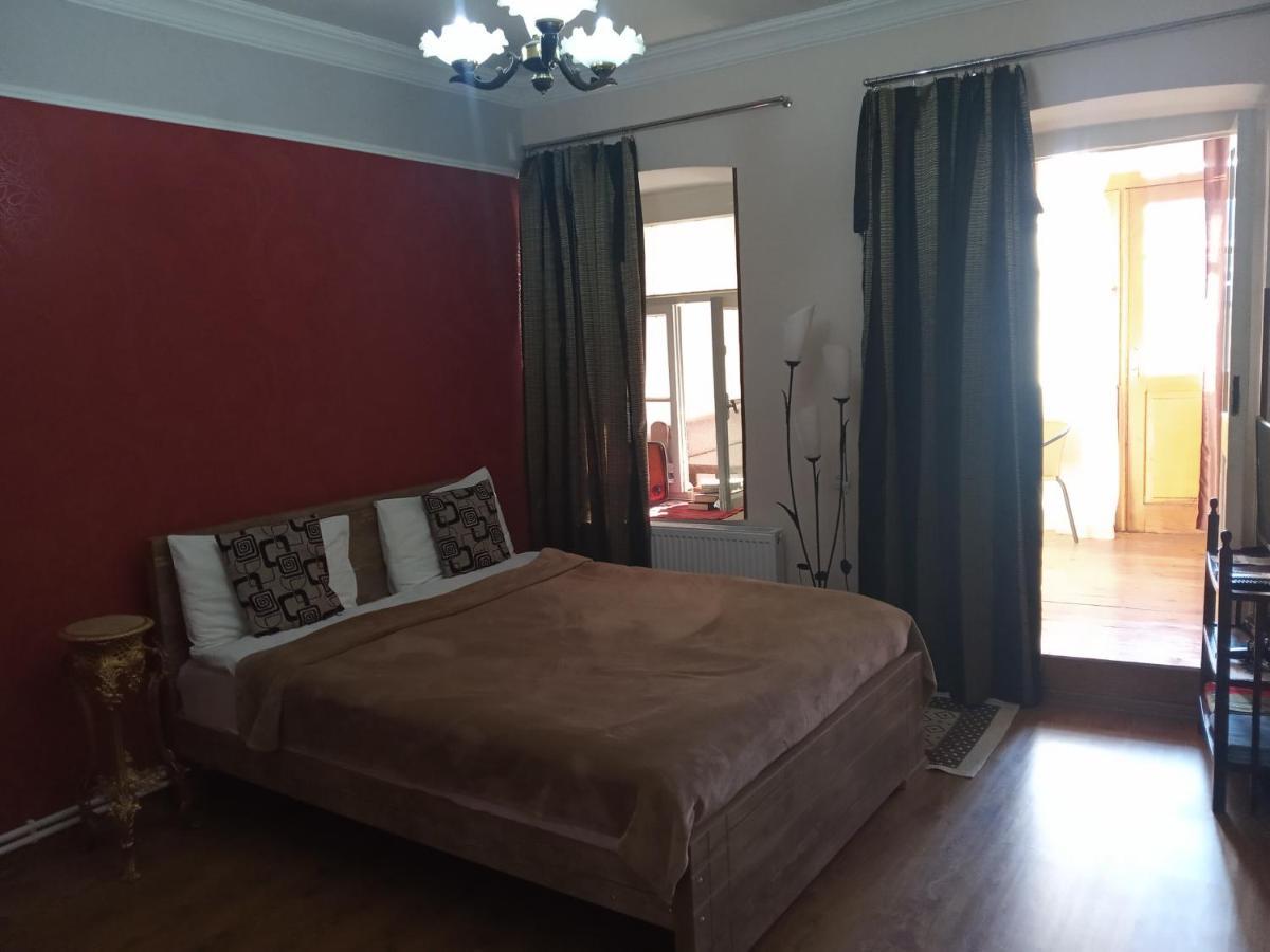 Apartment In The Heart Of Old Tiflis Exterior foto