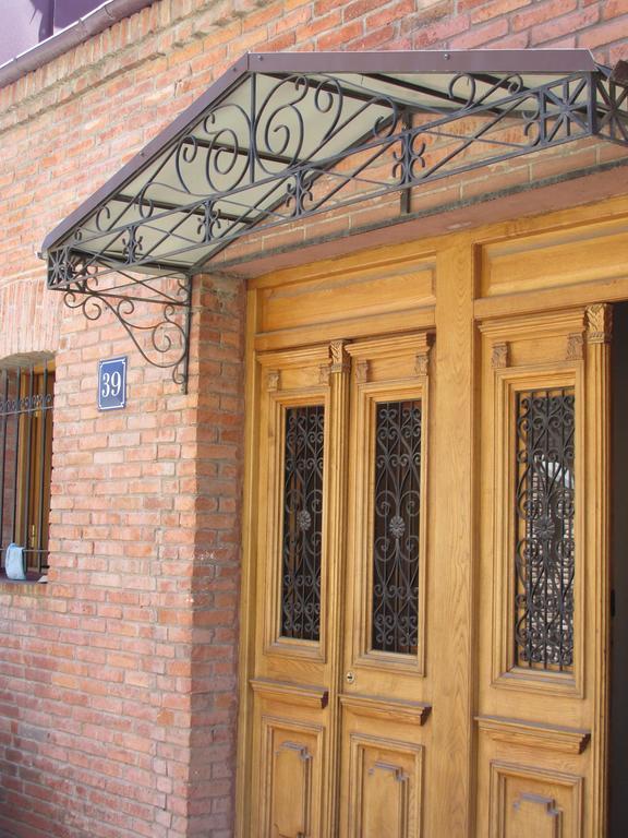 Apartment In The Heart Of Old Tiflis Exterior foto